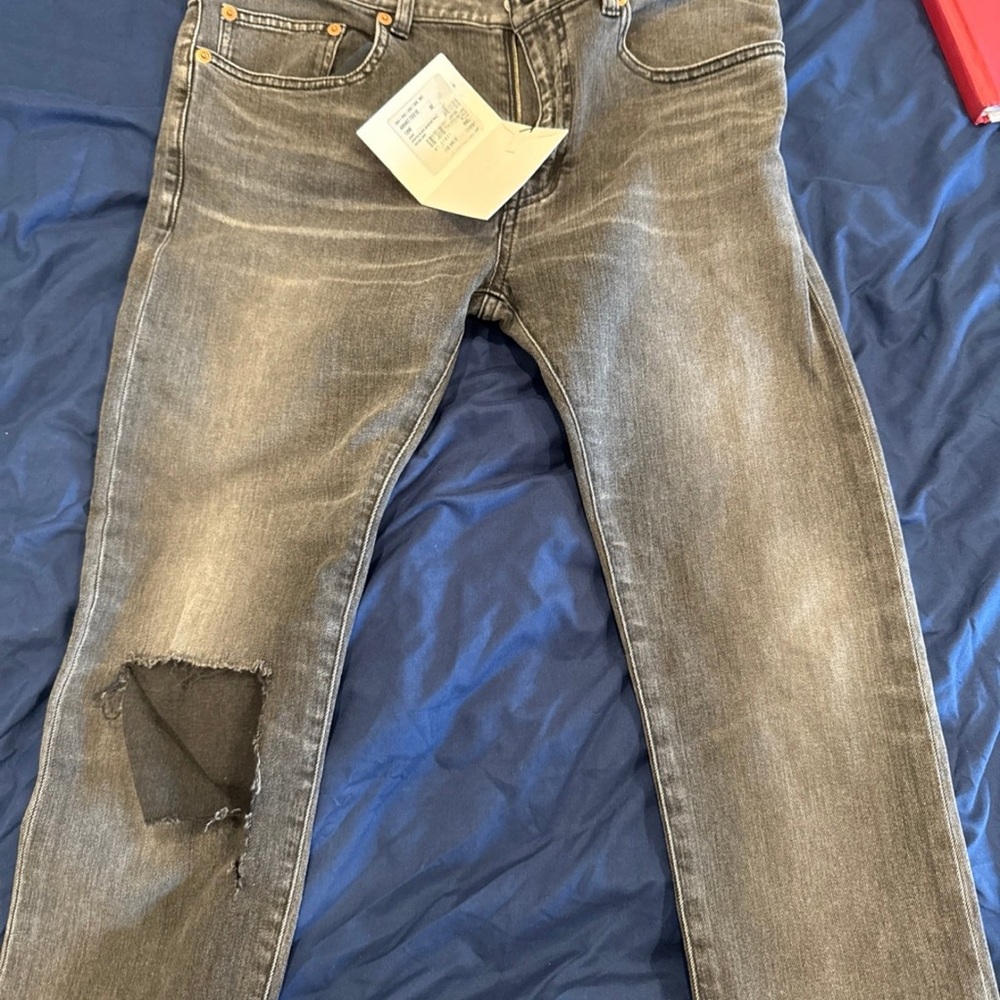 Stylish Gray Distressed Men's Jeansc